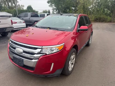 Photos of 2012 Ford Edge SEL for sale in Indianapolis, IN at Indy Auto Man