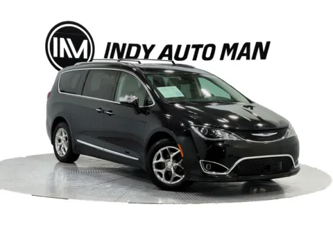 Black 2017 Chrysler Pacifica Limited for sale in Indianapolis, IN