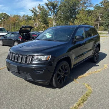 Another view of 2018 Jeep Grand Cherokee Altitude for sale in Indianapolis, IN at Indy Auto Man