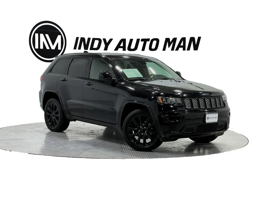 Black 2018 Jeep Grand Cherokee Altitude for sale in Indianapolis, IN