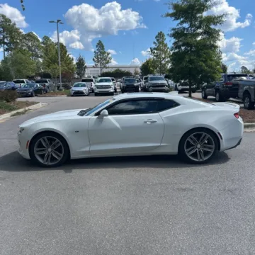 More photos of 2017 Chevrolet Camaro 2LT at Indy Auto Man, IN