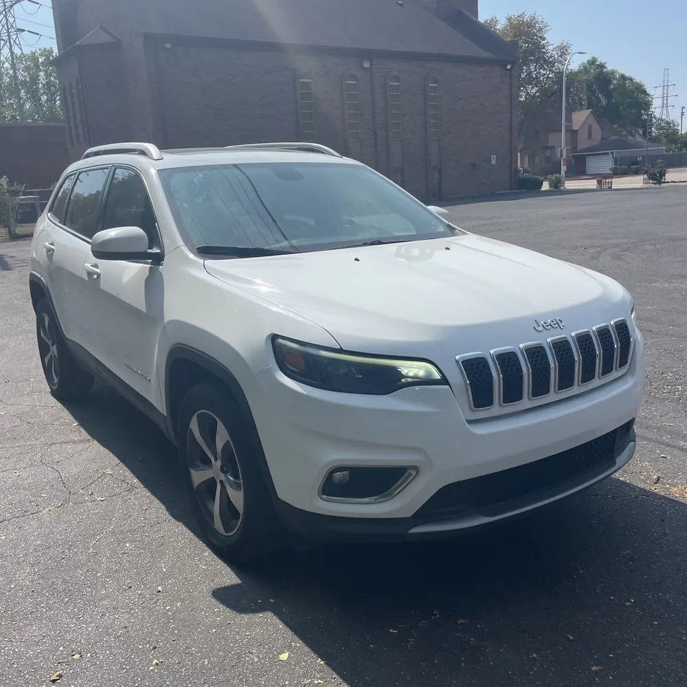 White 2019 Jeep Cherokee Limited for sale in Indianapolis, IN