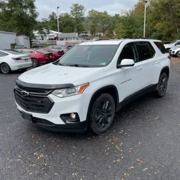 Photos of 2021 Chevrolet Traverse RS for sale in Indianapolis, IN at Indy Auto Man