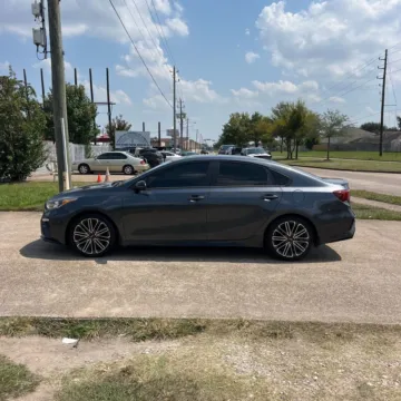 More photos of 2021 Kia Forte GT at Indy Auto Man, IN