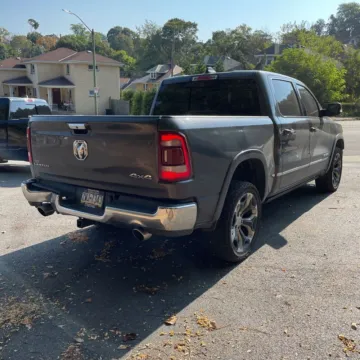 More photos of 2019 Ram 1500 Limited at Indy Auto Man, IN