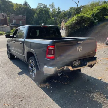 More photos of 2019 Ram 1500 Limited at Indy Auto Man, IN