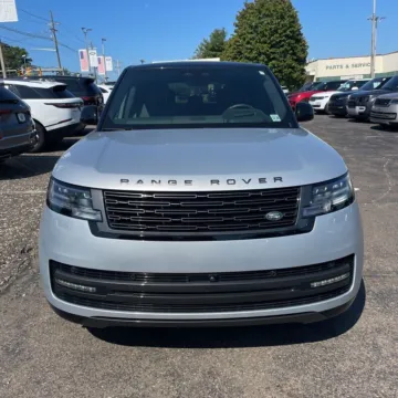 Photos of 2024 Land Rover Range Rover SE for sale in Indianapolis, IN at Indy Auto Man