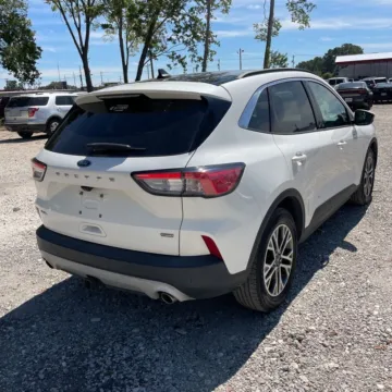 More photos of 2021 Ford Escape Hybrid SEL at Indy Auto Man, IN