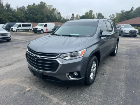 Photos of 2020 Chevrolet Traverse LT 1LT for sale in Indianapolis, IN at Indy Auto Man