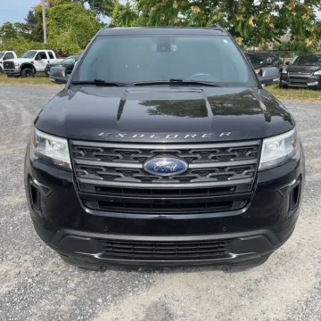 Photos of 2019 Ford Explorer XLT for sale in Indianapolis, IN at Indy Auto Man