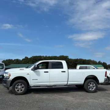 More photos of 2023 Ram 2500 Big Horn at Indy Auto Man, IN