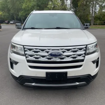 Photos of 2018 Ford Explorer XLT for sale in Indianapolis, IN at Indy Auto Man