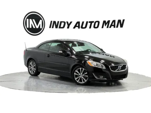 Black 2013 Volvo C70 T5 Platinum for sale in Indianapolis, IN