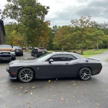 More photos of 2016 Dodge Challenger R/T Scat Pack at Indy Auto Man, IN