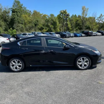 More photos of 2016 Chevrolet Volt Premier at Indy Auto Man, IN