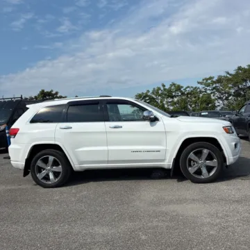 Another view of 2016 Jeep Grand Cherokee Overland for sale in Indianapolis, IN at Indy Auto Man