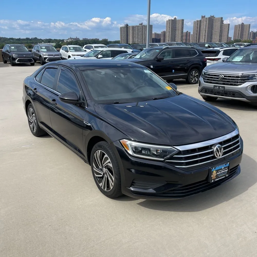Black 2020 Volkswagen Jetta SEL for sale in Indianapolis, IN