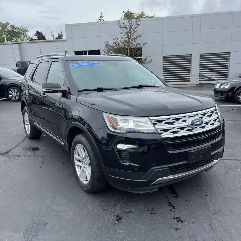 Blue 2019 Ford Explorer XLT for sale in Indianapolis, IN