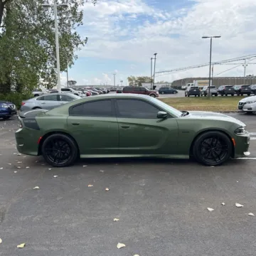More photos of 2018 Dodge Charger R/T 392 Daytona Edition at Indy Auto Man, IN