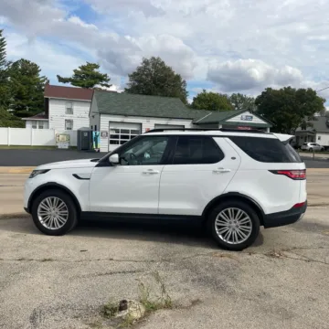 More photos of 2018 Land Rover Discovery HSE at Indy Auto Man, IN