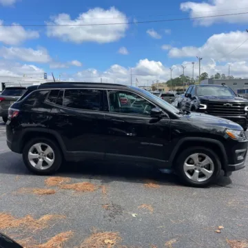 Another view of 2018 Jeep Compass Latitude for sale in Indianapolis, IN at Indy Auto Man