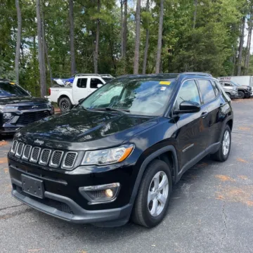Photos of 2018 Jeep Compass Latitude for sale in Indianapolis, IN at Indy Auto Man