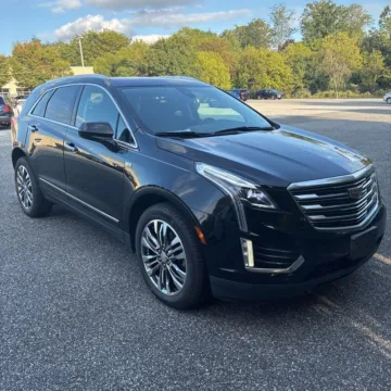 Black 2018 Cadillac XT5 Premium Luxury for sale in Indianapolis, IN