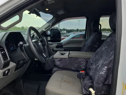 More photos of 2019 Ford F-250SD XLT at Indy Auto Man, IN
