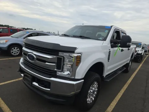 Photos of 2019 Ford F-250SD XLT for sale in Indianapolis, IN at Indy Auto Man