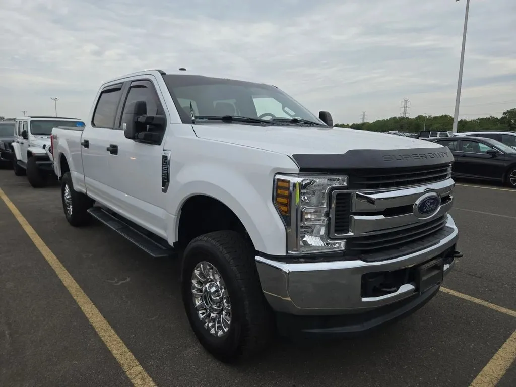 White 2019 Ford F-250SD XLT for sale in Indianapolis, IN