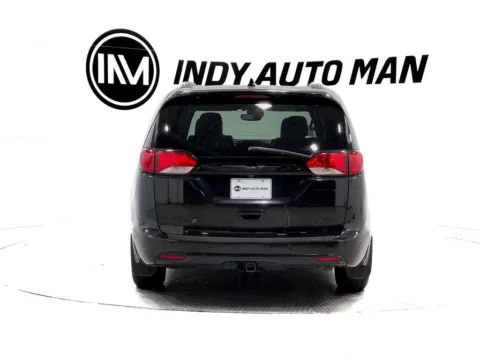 More photos of 2019 Chrysler Pacifica Limited at Indy Auto Man, IN