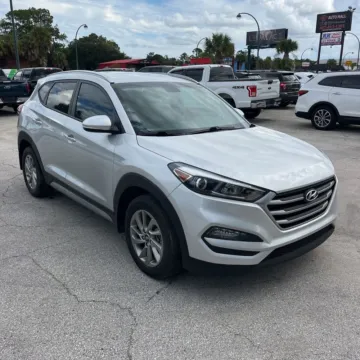 Silver 2018 Hyundai Tucson SEL Plus for sale in Indianapolis, IN