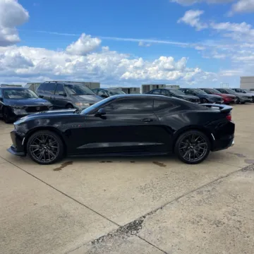 More photos of 2020 Chevrolet Camaro LT1 at Indy Auto Man, IN