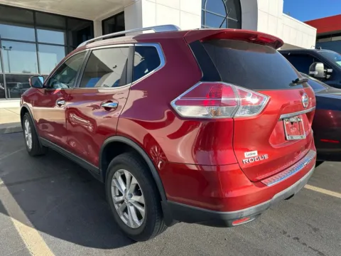 More photos of 2016 Nissan Rogue SV at Indy Auto Man, IN