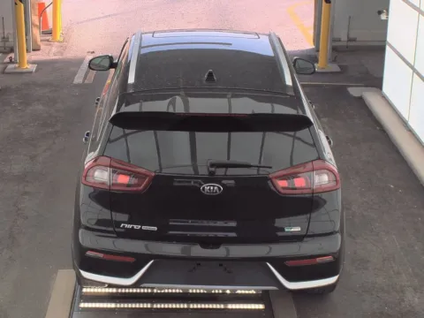 More photos of 2017 Kia Niro Touring at Indy Auto Man, IN