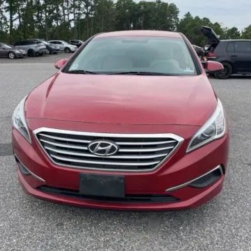 Photos of 2017 Hyundai Sonata SE for sale in Indianapolis, IN at Indy Auto Man