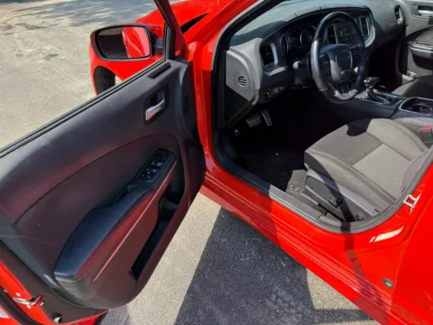More photos of 2019 Dodge Charger R/T at Indy Auto Man, IN