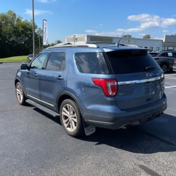 More photos of 2019 Ford Explorer XLT at Indy Auto Man, IN