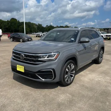 Photos of 2021 Volkswagen Atlas Cross Sport 3.6L V6 SE w/Technology R-Line for sale in Indianapolis, IN at Indy Auto Man