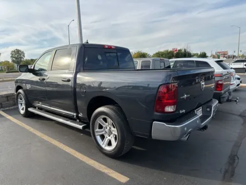 More photos of 2019 Ram 1500 Classic Lone Star at Indy Auto Man, IN