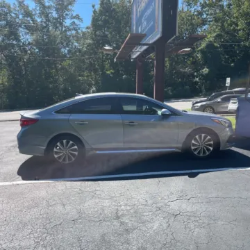 More photos of 2017 Hyundai Sonata Sport at Indy Auto Man, IN