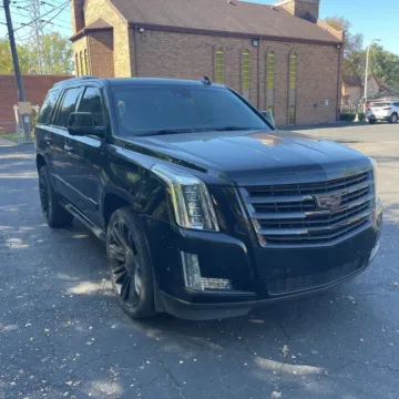 Black 2017 Cadillac Escalade Platinum Edition for sale in Indianapolis, IN