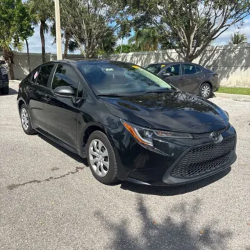 Black 2022 Toyota Corolla LE for sale in Indianapolis, IN