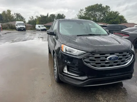 Black 2019 Ford Edge Titanium for sale in Indianapolis, IN