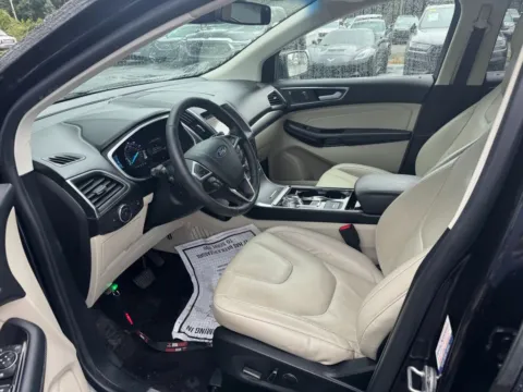 More photos of 2019 Ford Edge Titanium at Indy Auto Man, IN