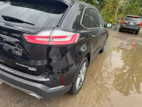Another view of 2019 Ford Edge Titanium for sale in Indianapolis, IN at Indy Auto Man