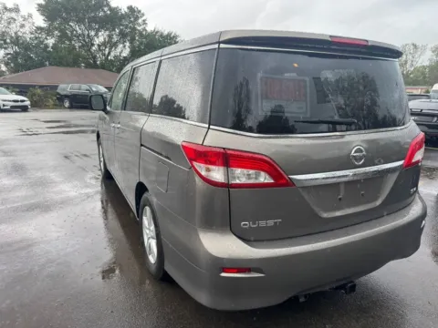 More photos of 2015 Nissan Quest 3.5 SV at Indy Auto Man, IN