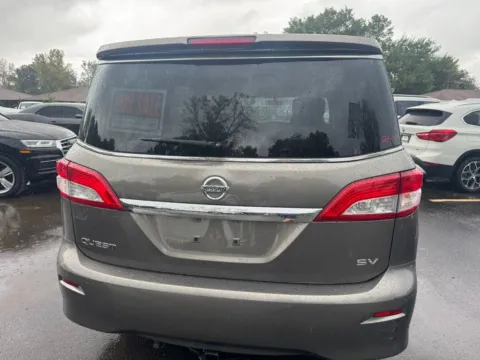More photos of 2015 Nissan Quest 3.5 SV at Indy Auto Man, IN