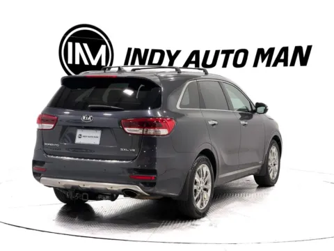 More photos of 2016 Kia Sorento SX Limited at Indy Auto Man, IN