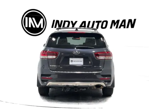More photos of 2016 Kia Sorento SX Limited at Indy Auto Man, IN